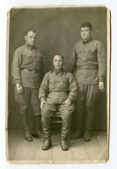 В.М. Петров с сослуживцами. 1941