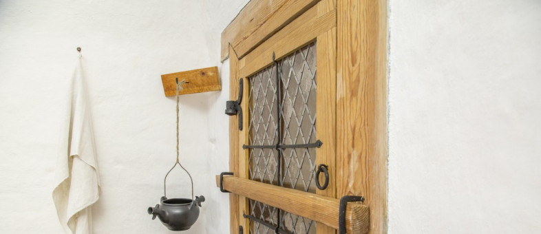 Монашеская келья. Экспозиция в братском корпусе Кирилло-Белозерского монастыря